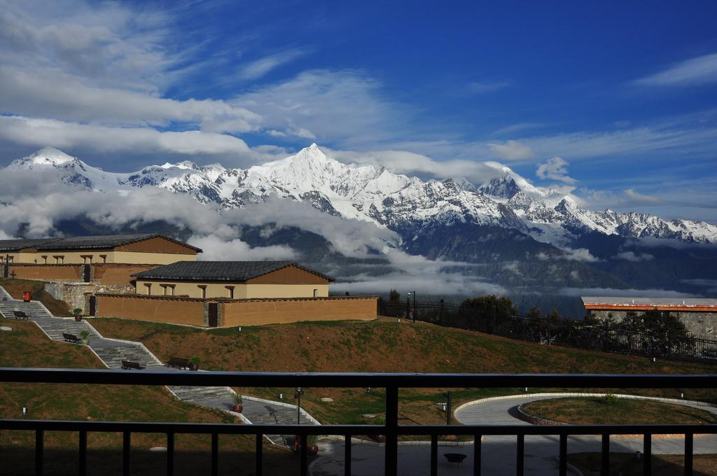 High Mountain Resort-Deqin Deqen الغرفة الصورة